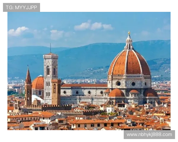 佛罗伦萨俱乐部的辉煌传承与意大利足球艺术之城的荣耀崛起 佛罗伦萨俱乐部的辉煌传承与意大利足球艺术之城的荣耀崛起