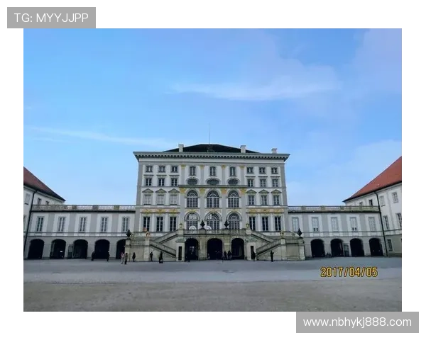 德国国家足球队赛场表现全景回顾与关键战役深度解析