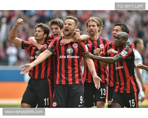 德甲赛季精彩比分回顾：各大豪门谁能笑到最后？