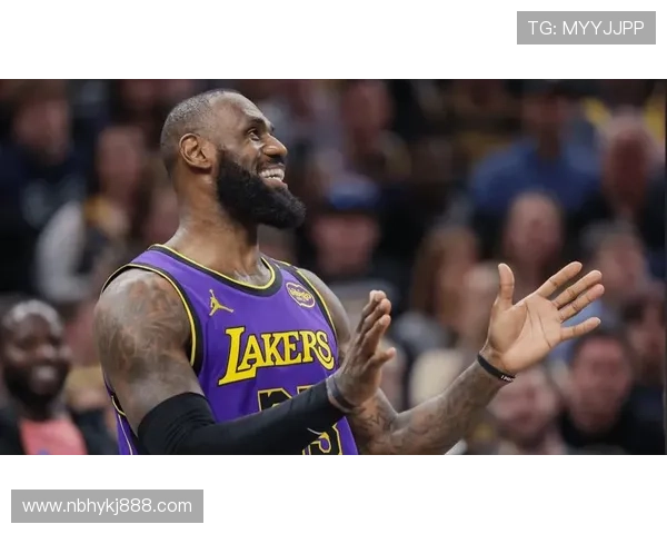 字母哥伤退 两周休战或成送别信号NBA争冠格局骤变撼动湖人火箭格局