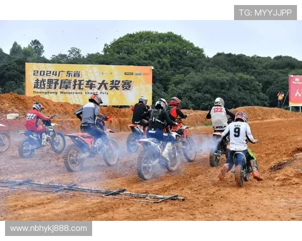 摩托车大奖赛新赛季揭幕 战况激烈车手竞争加剧 摩托车大奖赛新赛季揭幕 战况激烈车手竞争加剧